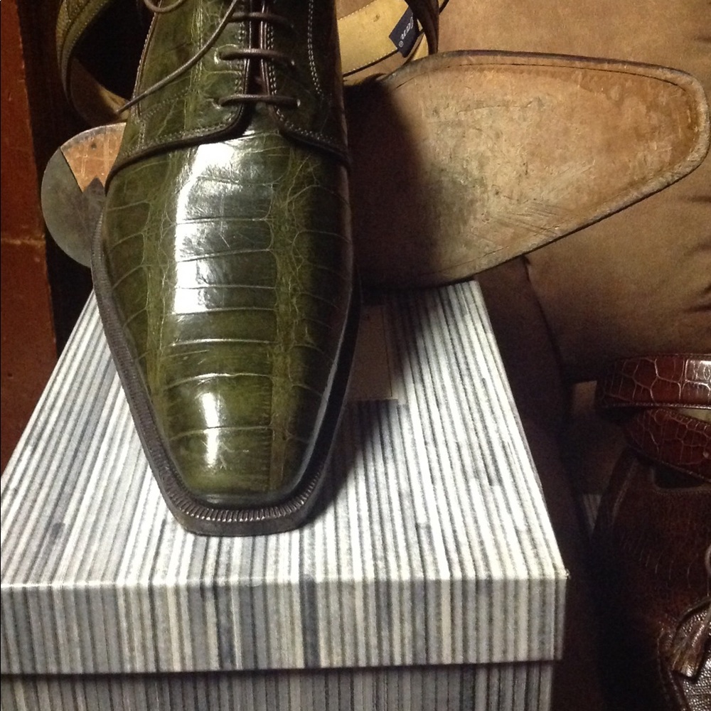 Shoes - Picture 6 of 6